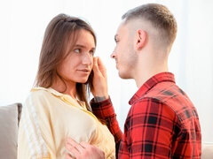 Stor pik, Store bryster, Pik sutte, Hundestilling, Onani, Naturlige bryster, Teenager, Bryster