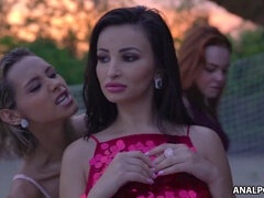 Evropska, Latinka, Zabava