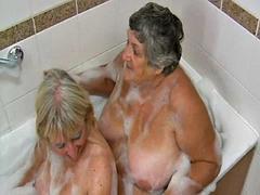 Χοντρή γυναίκα, Μεγάλα βυζιά, Γιαγιά, Λεσβία, Ώριμη, Ώριμη γυναίκα, Βυζιά