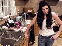 Schwarz, Blasen, Braunhaarige, Hundestellung, Doppelpenetration, Handjob, Jungendliche (18+), Titten