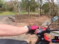 Aziatisch, Grote kont, Pijpbeurt, Vriendje, Vriendin, Kut duiken, Tiener, Tieten likken