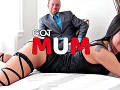 Stora tuttar, Stövlar, Brunett, Knubbig, Milf, Pov, Styvmamma, Tuttar