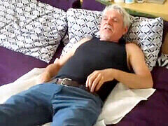 Homosexuell, Kysser, Suger