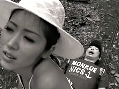 Asiatisch, Blasen, Spermaladung, Handjob, Hardcore, Milf, Öffentlich, Titten