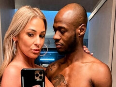 Asombroso, Culo, Negro, Rubia, Mamada, Estilo perrito, Interracial, Adolescente