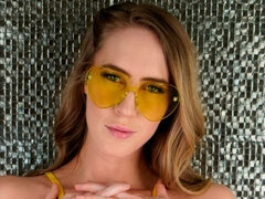 Velké péro, Blondýna, Kuřba, Stříkání spermatu, Hardcore, Masturbace, Odstraňování, Kozičky