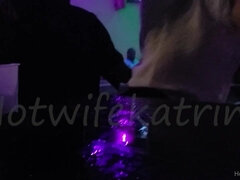 Hatalmas hátsó, Tekintélyes didik, Cumizás, Pénisz, Ujjazás, Érett feleség, Nézőpont, Feleség