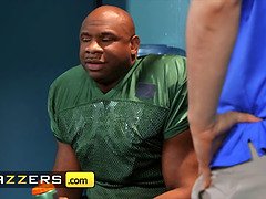 Pauzão, Peitos grandes, Morena, Interracial, Lambendo, Mãe gostosa, Xoxota