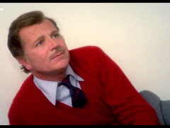 Kuuluisuus, Alasti, Pehmo, Sukkahousu, Vuosikerta