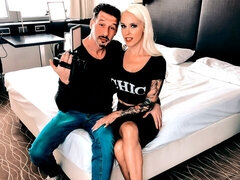 Amador amadora, Pauzão, Peitos grandes, Loiroa, Transar de quatro, Flexível, Mãe gostosa, Tatuagem