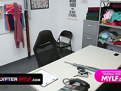 Grote kont, Grote lul, Grote mammen, Sperma shot, Handbeurt, Moeder die ik wil neuken, Kut duiken, Schreeuwen