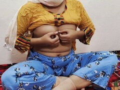 Aasialainen, Iso perse, Spermashotti, Sormetus, Hieronta, Itsetyydytys, Orgasmi, Lelut