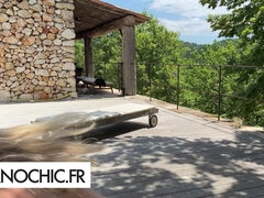 Hatalmas hátsó, Szőke, Cumizás, Szájba élvezés, Szabadban, Medence, Lovaglás, Tetkó