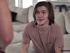 Grosser schwanz, Grosse titten, Blasen, Braunhaarige, Spassig, Handjob, Hardcore, Sport