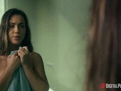 Rjavolaska, Stopala, Fetiš, Latinka, Lizanje, Piercing, Tetovaže, Joške