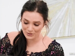 Ébenfekete, Fajok közötti, Iroda, Nuni