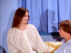 Amerikanisch, Spermaladung, Schmuddelige sprache, Frau, Erstes mal, Küssen, Herrin, Orgasmus