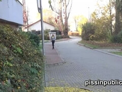 Detailní, Ženský, Hd, Venku, Pissing, Na veřejnosti, Sólo, Teenka