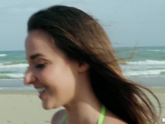 Culo, Spiaggia, Ungherese, All'aperto, Pubblico, Capelli corti, Tette, Bagnata