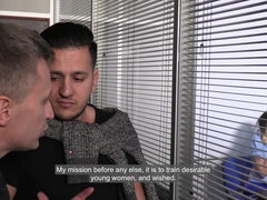 18 jaar, Anaal, Bruinharig, Sperma shot, Dubbele penetratie, Student, Tiener, Trio