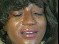 Velik kurac, Črnke, Rjavolaska, Par, Temnopolti, Obrazno, Joške, Retro