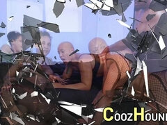 Grote kont, Pijpbeurt, Sperma, Latijnse vrouw, Anaal likken, Tatoeage, Trio