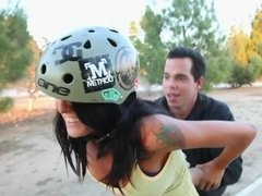 Stor stjärt, Avsugning, Brunett, Sperma shot, Ansiktsbehandling, Handjobb, Hardcore