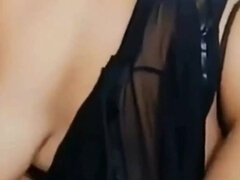 Большая жопа, Женщины, Пальцем, Домохозяйки, Мастурбация, Натуральные сиськи, Соски, На публике