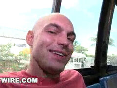 Anaal, Autobus, Homo, Openbaar