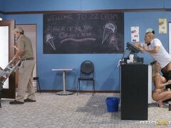 Nehoda, Anál, Velké kozy, Blondýna, Kuřba, Přichyceni, Stříkání spermatu, Na pejska