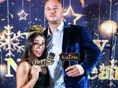 Stor stjärt, Stor kuk, Stora tuttar, Avsugning, Brunett, Doggystyle, Milf