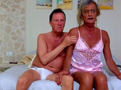 Enthousiasteling, Pijpbeurt, Brits, Stel, Rijpe lesbienne, Shemale