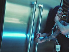 Nana, Mignonne, Hard