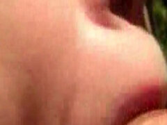 Amateur, Culo grande, Verga grande, Penetracion con dedos, Mamá, Al aire libre, Bragas, Clasico