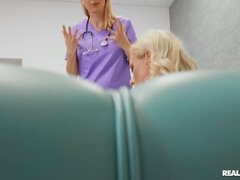 Amador amadora, Pauzão, Boquete, Peituda, Escritório, Palmada, Tetas, Uniforme