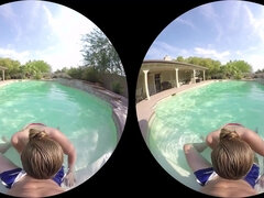 Stora tuttar, Avsugning, Sperma shot, Handjobb, Hd, Milf, Pool, Pov