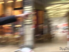 Iso perse, Ruskeahiuksinen, Vanhempi, Äiti jota haluaisin panna, Luonnolliset tissit, Ulkona, Julkinen, Tissit