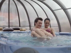 Gesztenyebarna, Kugár, Cseh, Maszti, Anyuci, Természetes mellek, Mostoha, Tini