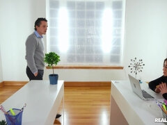 Любители, Американки, Брюнетки, Джинсы, Поцелуи, Милф, Киски, Сиськи