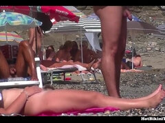Cul, Plage, Gros cul, Gros seins, Brunette brune, Rasée, Nénés, Voyeur