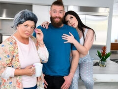 Любители, Большая жопа, Большой член, Большие сиськи, Брюнетки, Собачьи, Милф, Киски