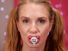 큰 음경, 오랄섹스, 도기스타일, 자연의 가슴, 조그마한, 땋은 머리, 빼빼한, 젖가슴