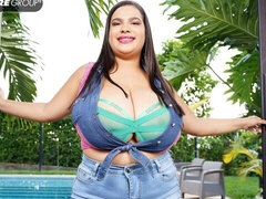 Amateur, Belle grosse femme bgf, Gros seins, Rondelette, Gode, Doigter, Masturbation, Dénudage