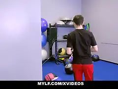 Velike joške, Zunanji izliv, Doggystyle, Telovadnica, Hd, Milf, Kričal, Žena