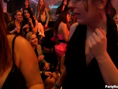Leie, Grosser schwanz, Blondine, Braunhaarige, Bekleidet, Schwanz, Gruppe, Party
