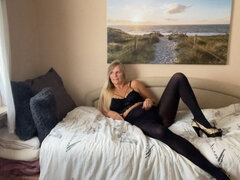 Blond, Vies praten, Duits, Rijpe lesbienne, Nylonstof, Alleen