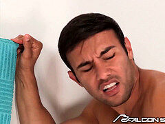 Anal, Bad, Stor kukk, Kukk suging, Kondom, Latina, Muskel, Anus slikking