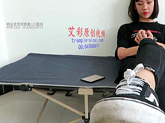 chinese nubile sneaker vans trample shoejob