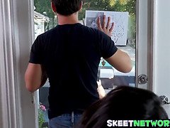 Zadek, Brunetka, Puma, Milf žcbp, Mamina, Pička, Nevlastní máma