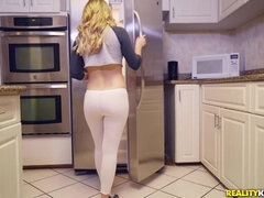 Amateur, Blonde, Faciale, Doigter, Cuisine, Léchez, Seins naturels, Rasée